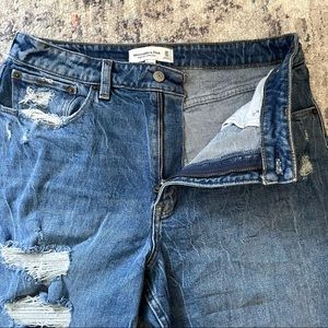 Abercrombie | high rise mom jean curve love 30/10R